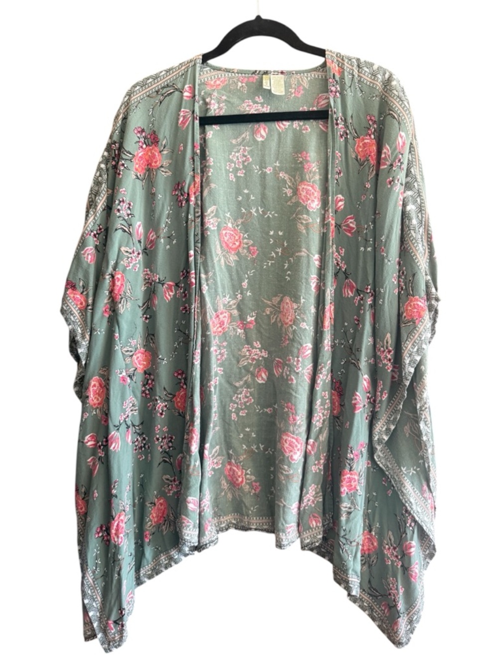 🌿 Japna Floral Kimono / Lightweight Drape Cover‑Up – One Size